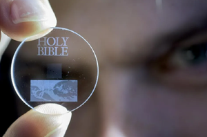 500 terabyte in un disco di vetro: nuovi sviluppi per le tecnologia di archiviazione ottica in 5D